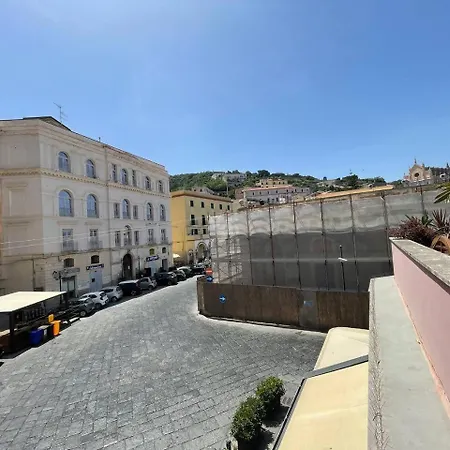 Casa Con Terrazzo Nel Centro Storico - Casa Gioia *